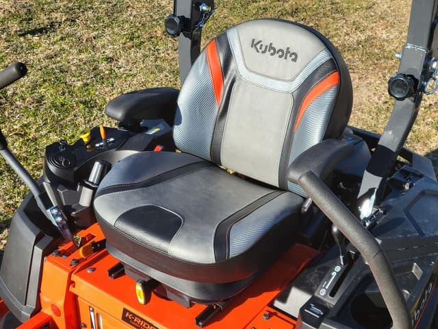 Image of Kubota Z252KW-54 equipment image 4