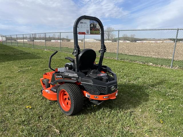 Image of Kubota Z242 equipment image 1