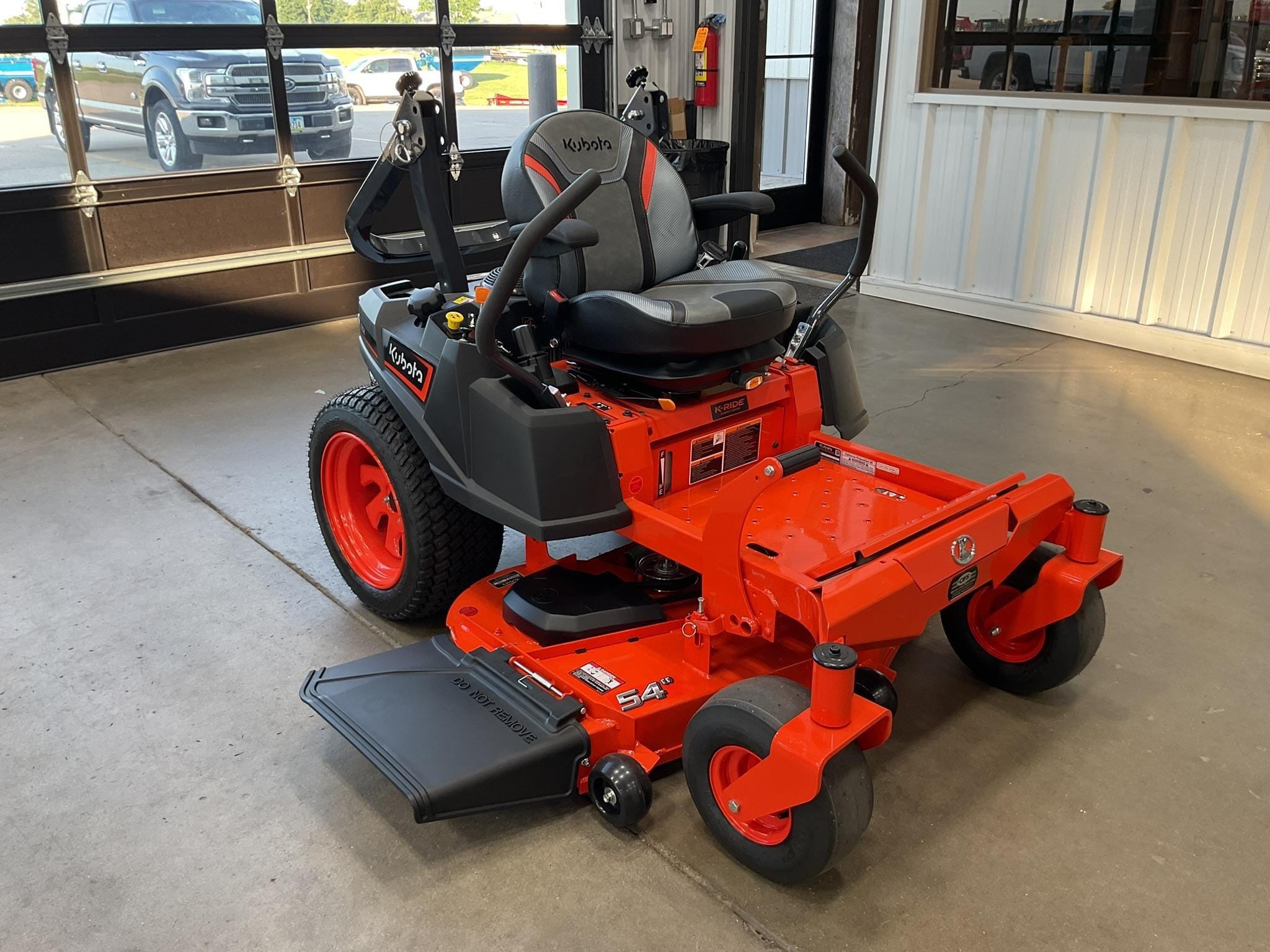 2024 Kubota Z252 Equipment Image0