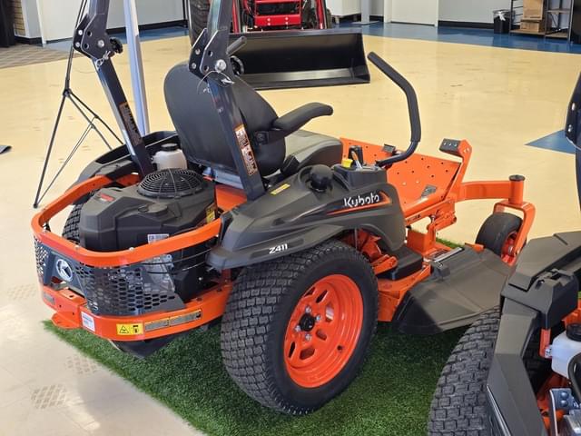 Image of Kubota Z411 equipment image 2