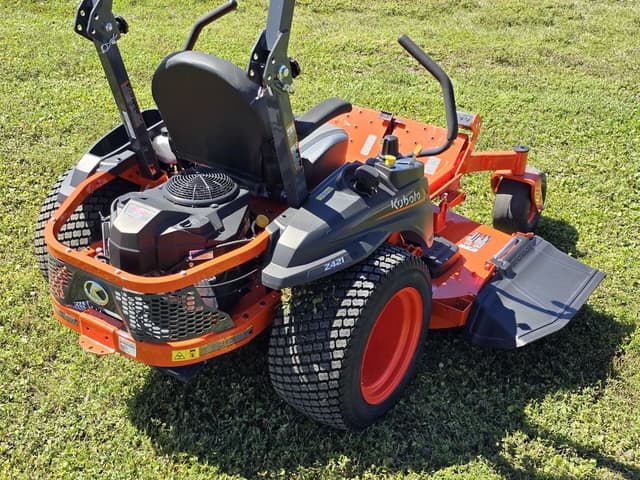 Image of Kubota Z421KWTNC-60 equipment image 3