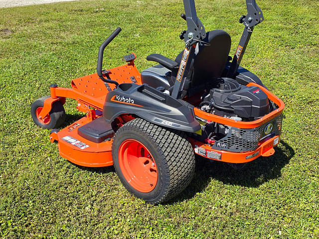 Image of Kubota Z421 equipment image 2