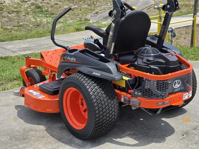 Image of Kubota Z421 equipment image 2