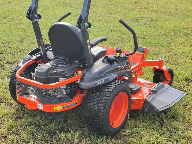 Image of Kubota Z421 equipment image 2