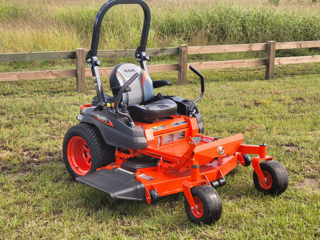 Image of Kubota Z421 equipment image 1
