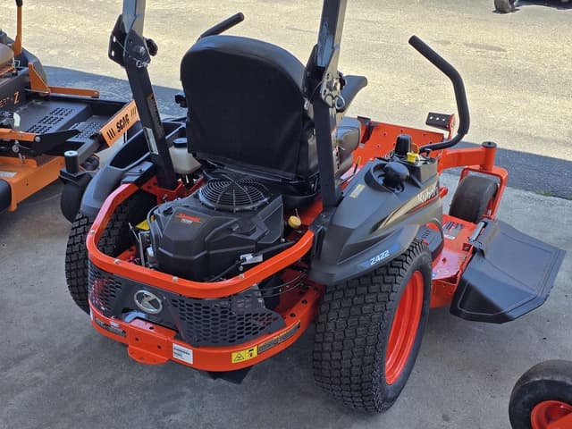 Image of Kubota Z422 equipment image 3