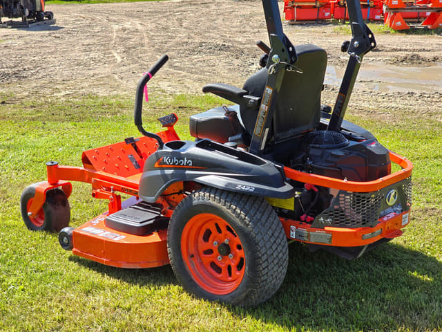 Image of Kubota Z422KW-54 equipment image 3