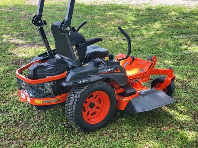 Image of Kubota Z422 equipment image 2