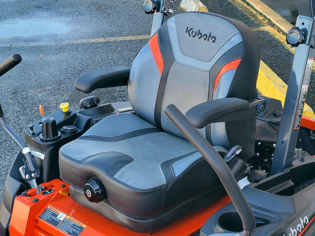 Image of Kubota Z422 equipment image 4