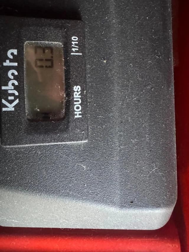 Image of Kubota Z412 equipment image 4