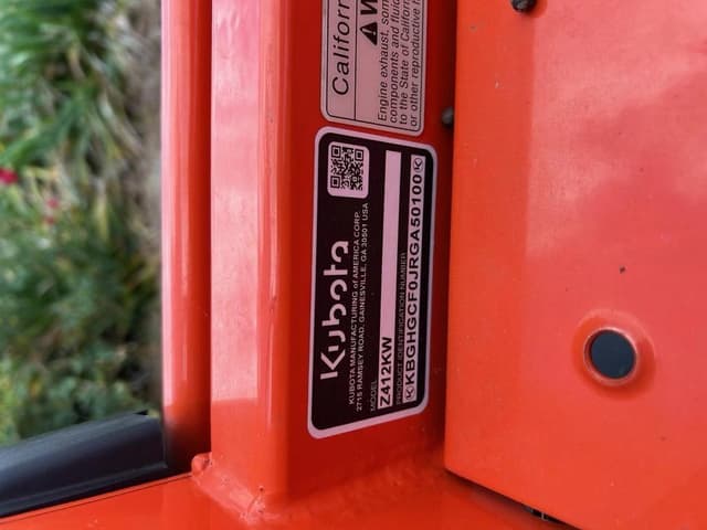 Image of Kubota Z412KWNC-48 equipment image 3