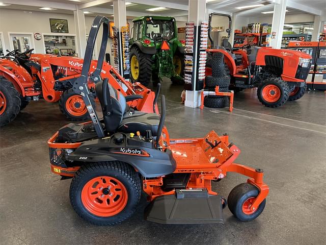 Image of Kubota Z412KW equipment image 4