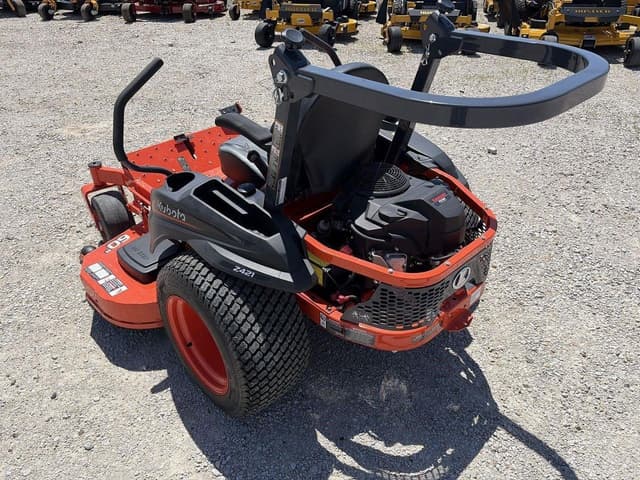 Image of Kubota Z421 equipment image 4
