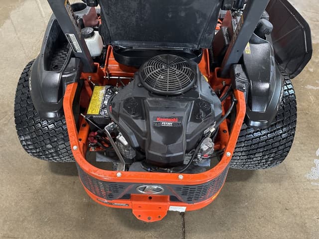 Image of Kubota Z422 equipment image 2