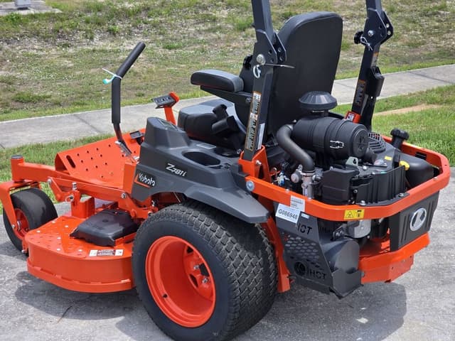 Image of Kubota Z781KWTI-60 equipment image 3