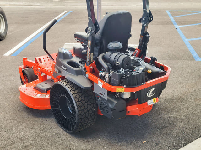 Image of Kubota Z781KWTI-60 equipment image 2