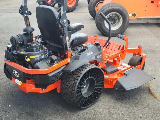 Image of Kubota Z781KWTI-60 equipment image 3