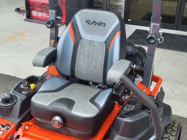 Image of Kubota Z781KWTI-60 equipment image 4