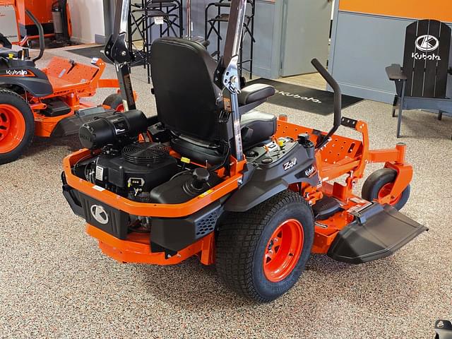 Image of Kubota Z724 equipment image 2