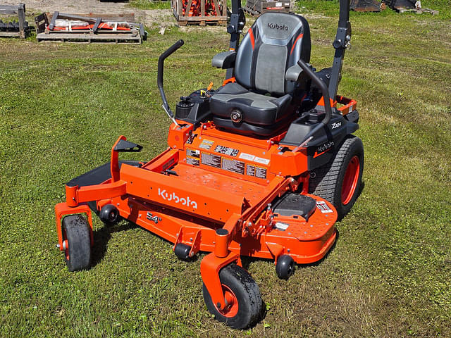 Image of Kubota Z724 equipment image 1