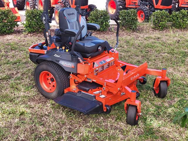 Image of Kubota Z724XKW equipment image 2