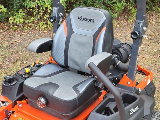 Image of Kubota Z726 equipment image 4