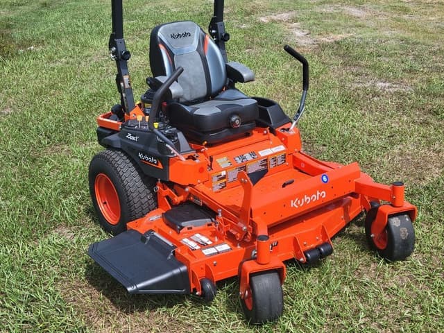 Image of Kubota Z726XKWNC-60 equipment image 2