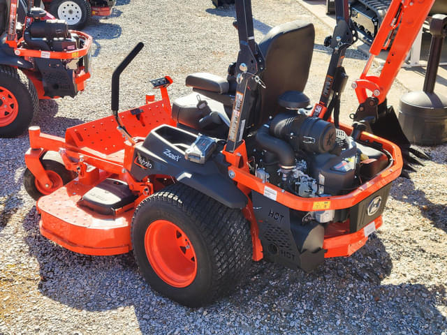 Image of Kubota Z726XKW-3-60 equipment image 2