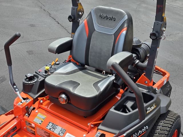 Image of Kubota Z726XKWNC-60 equipment image 4