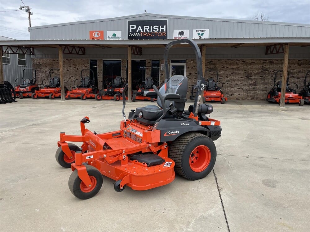 2024 Kubota Z725 Equipment Image0