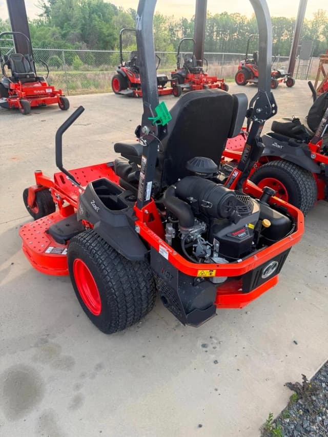 Image of Kubota Z726XKWNC-60 equipment image 4