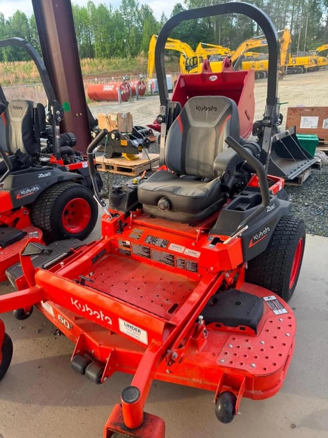 Image of Kubota Z726XKWNC-60 equipment image 1
