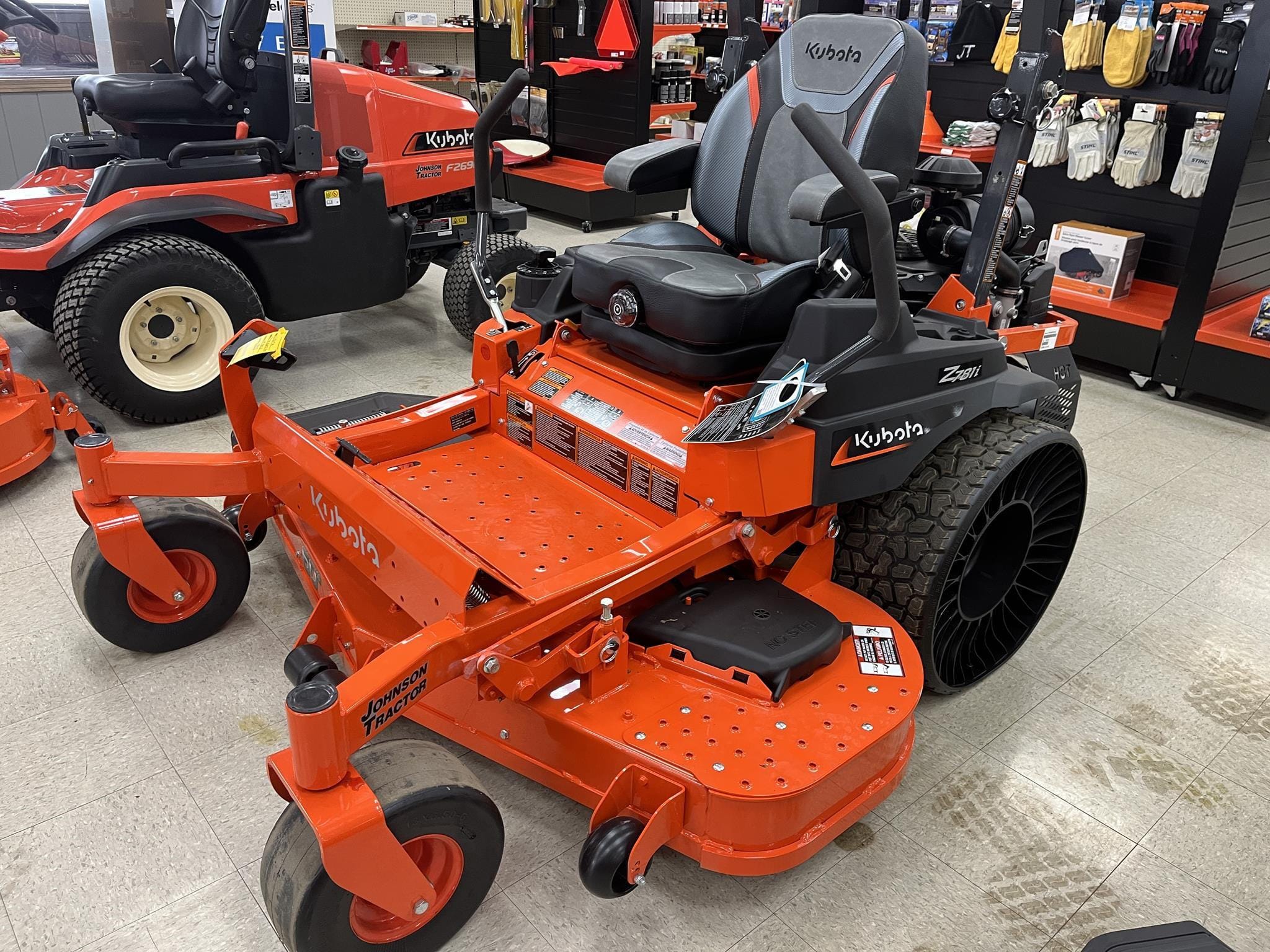 2024 Kubota Z781KWTI-60 Equipment Image0