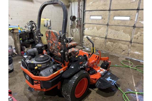 Image of Kubota Z781KWTI-60 equipment image 4