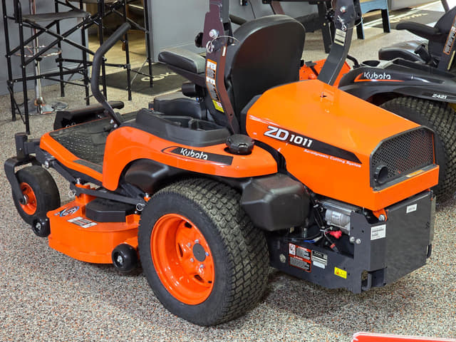 Image of Kubota ZD1011 equipment image 3