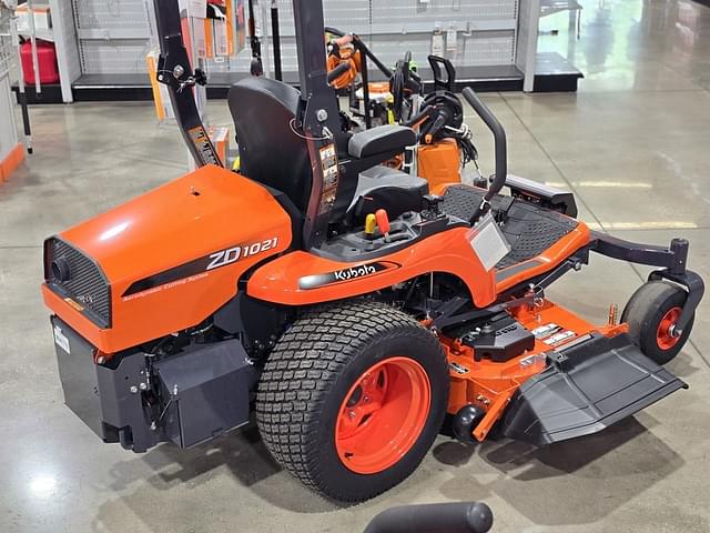 Image of Kubota ZD1021 equipment image 2