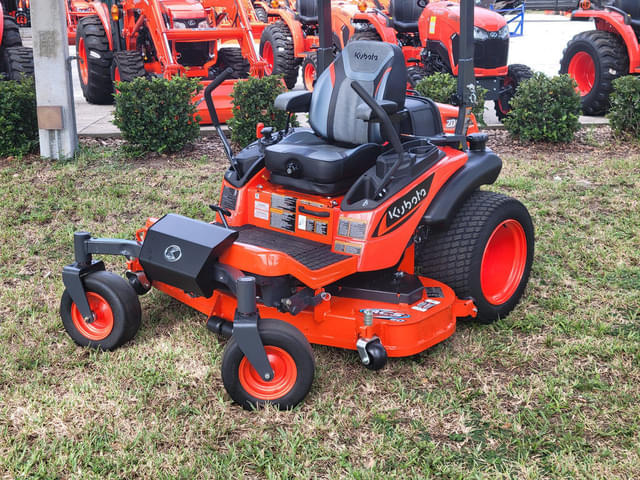 Image of Kubota ZD1211-3-60 equipment image 2