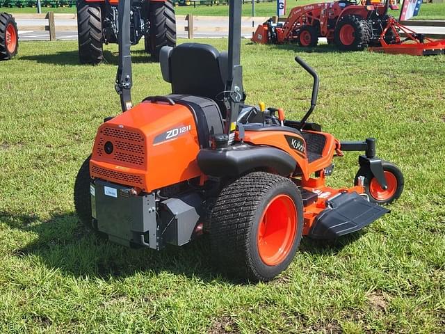 Image of Kubota ZD1211 equipment image 4