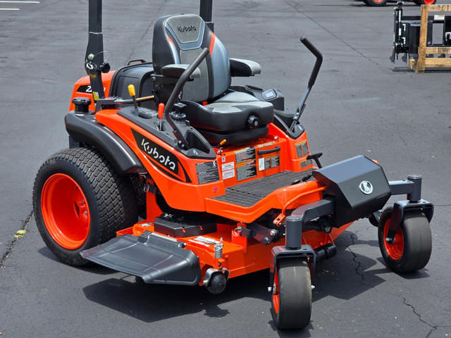 Image of Kubota ZD1211 equipment image 2