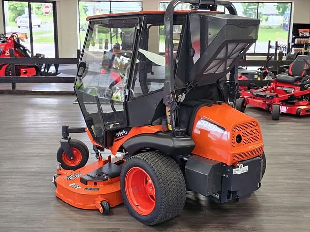 Image of Kubota ZD1211 equipment image 2