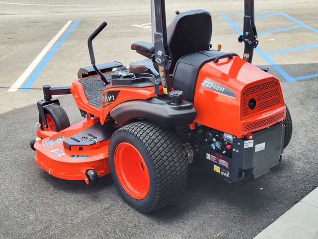 Image of Kubota ZD1211L-3-72 equipment image 3