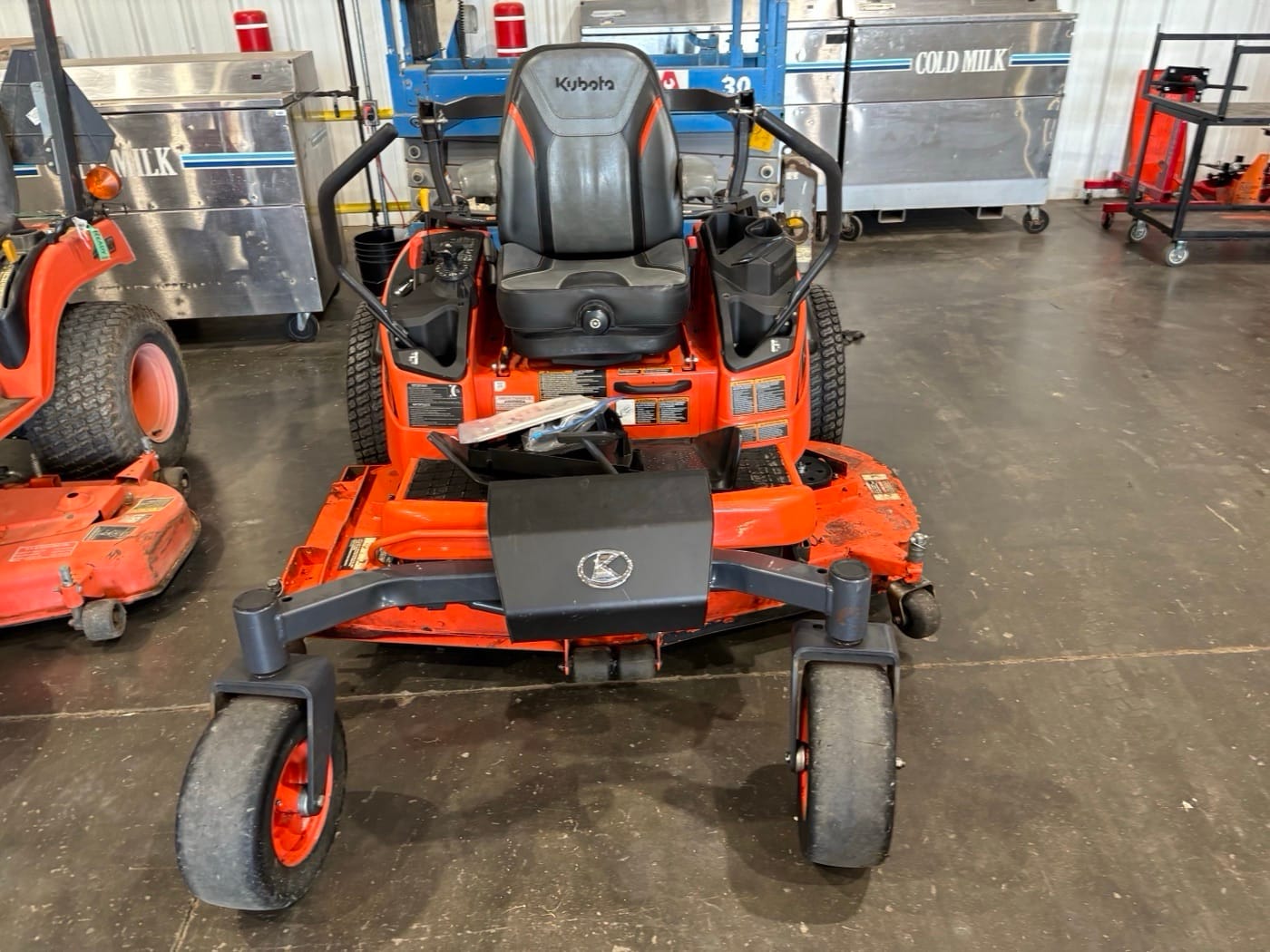2024 Kubota ZD1211 Equipment Image0