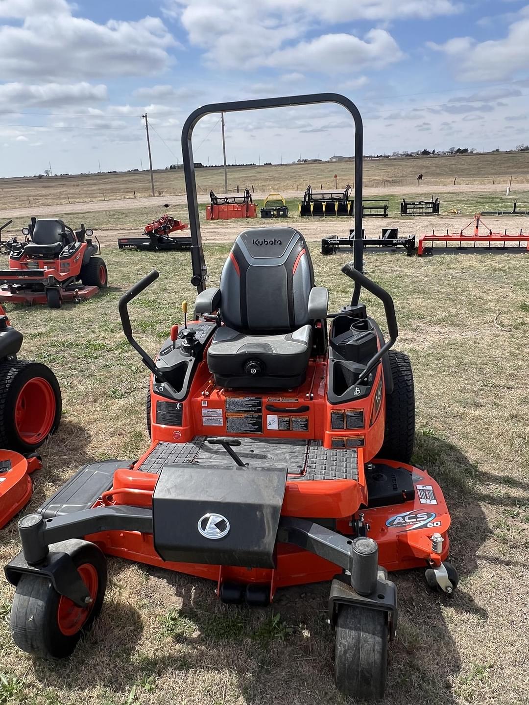 Image of Kubota ZD1211 Image 0