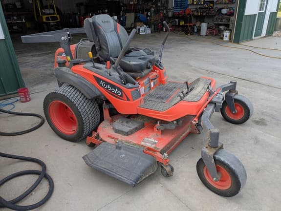 Image of Kubota ZD1211 equipment image 2