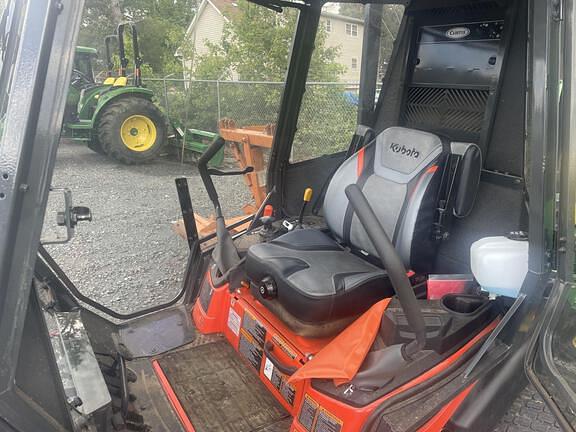 Image of Kubota ZD1211 equipment image 4