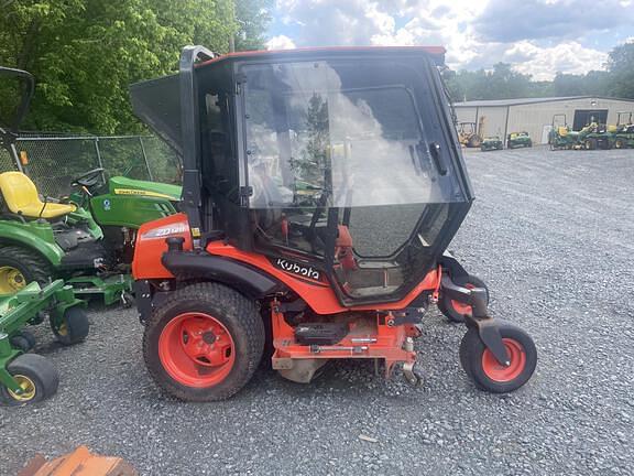 Image of Kubota ZD1211 Primary image