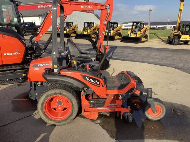 Image of Kubota ZD1211 equipment image 1