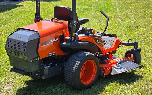 Image of Kubota ZD1611 equipment image 3