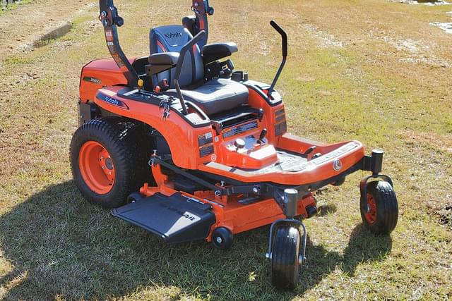 Image of Kubota ZG222 equipment image 1