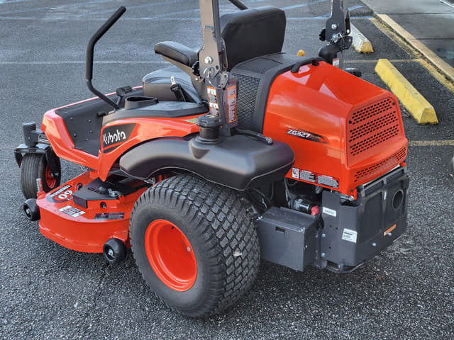 Image of Kubota ZG327 equipment image 3